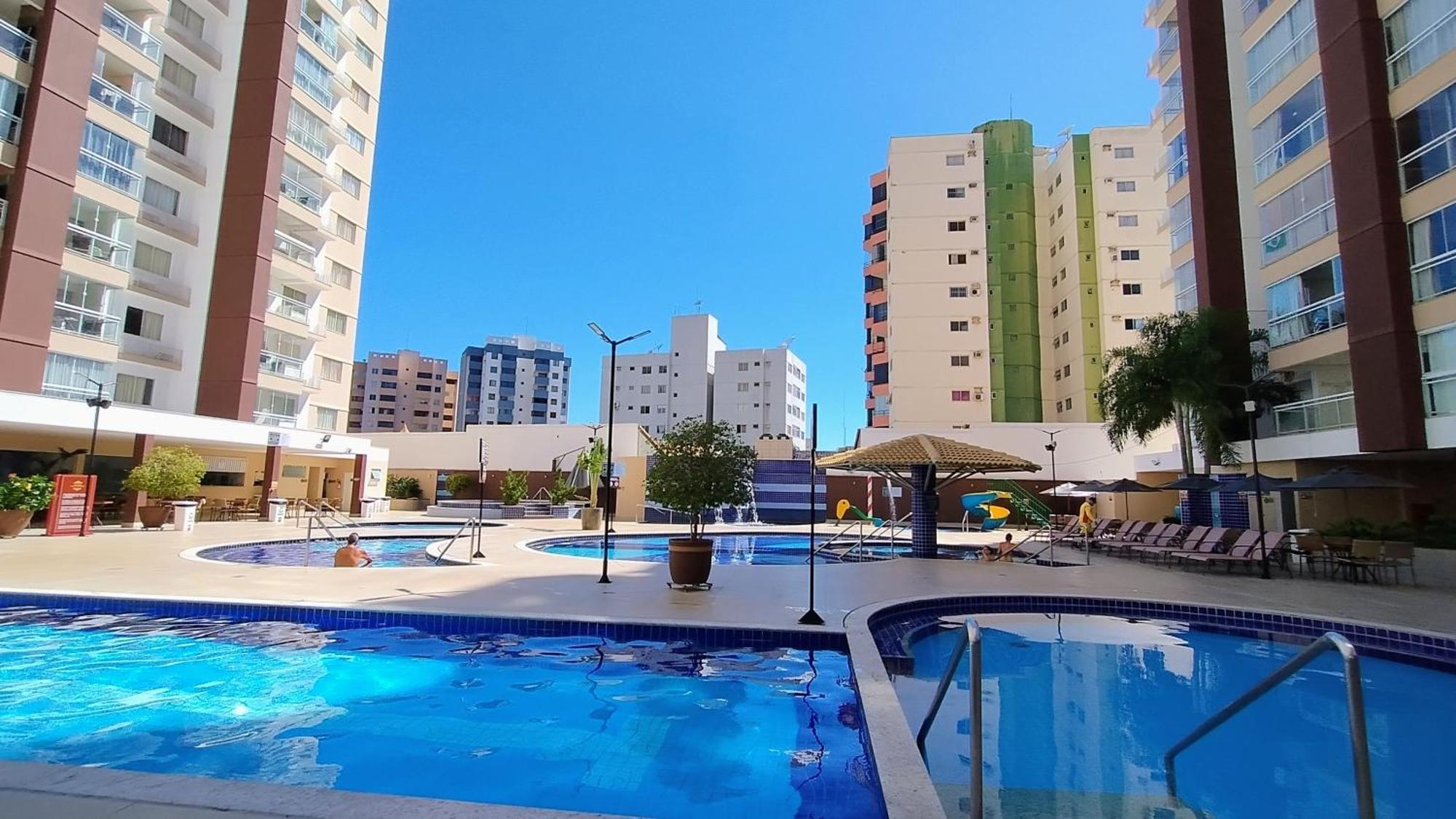 Casa Da Madeira Caldas Novas - 2 Quartos - Achei Ferias - Com Roupa De Cama Luaran gambar